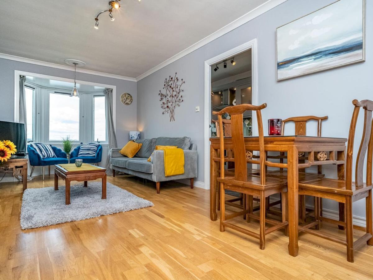 Appartement Pass The Keys Stunning Flat With Sea View And Parking à Édimbourg Extérieur photo